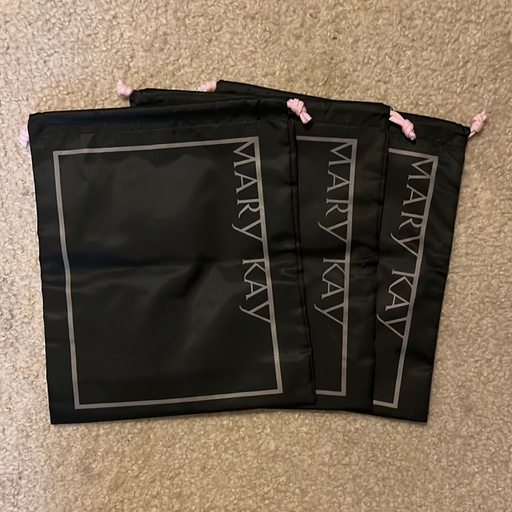 Mary Kay Toiletry/Makeup Bags: Set of 3